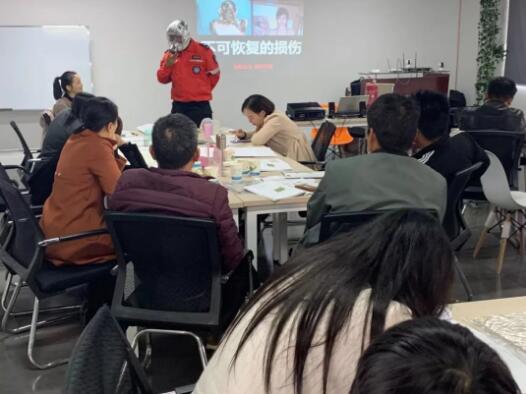 1574307114439599.jpg QQ截圖20191121113134.jpg